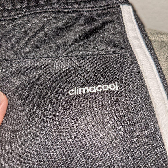 Full length Adidas soccer / track sweat pants NWOT - Picture 3 of 8